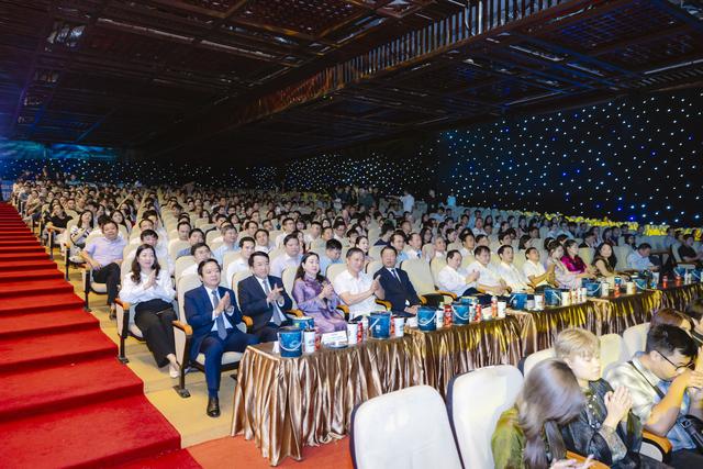 Ai c&oacute; thể vượt qua sự ki&ecirc;u sa sang chảnh của mỹ nh&acirc;n n&agrave;y, đ&uacute;ng chuẩn thần th&aacute;i thanh lịch từ trong cốt c&aacute;ch  - Ảnh 2.