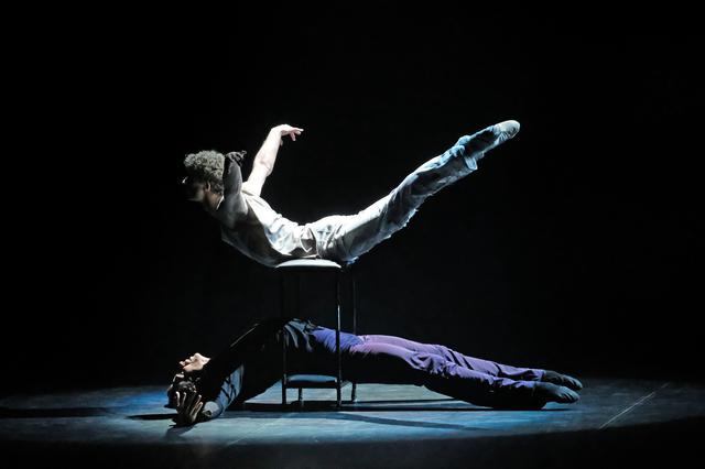 Một vở ballet, 8 đêm diễn, vé cao nhất 20 triệu đồng: Thị trường nghệ thuật Việt đang thay đổi? - Ảnh 1.