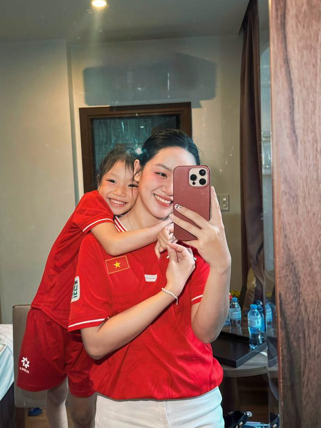 Xu&acirc;n Mạnh v&agrave; khoảnh khắc đo&agrave;n tụ đầy &yacute; nghĩa trước trận chung kết ASEAN Cup 2026 - Ảnh 4.