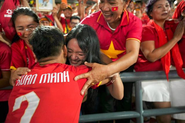 Xu&acirc;n Mạnh v&agrave; khoảnh khắc đo&agrave;n tụ đầy &yacute; nghĩa trước trận chung kết ASEAN Cup 2026 - Ảnh 5.