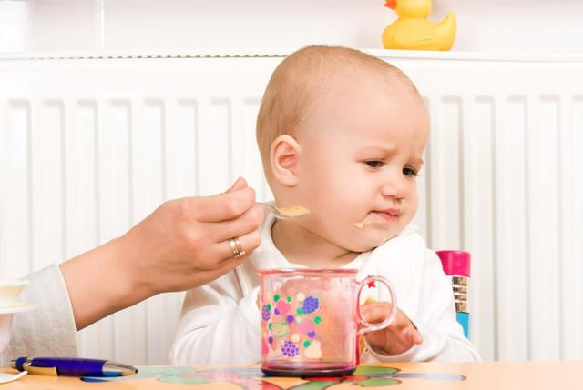 6 dấu hiệu cảnh báo bé đang thiếu canxi, mẹ đừng đợi quá muộn mới bổ sung - Ảnh 3.