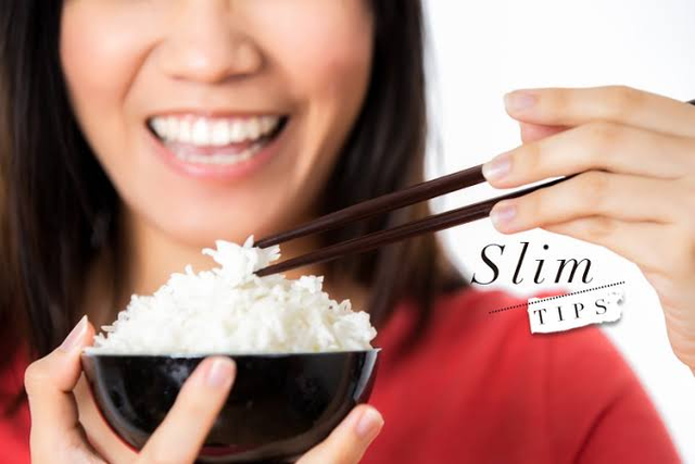 Ăn cơm thế n&agrave;o để kh&ocirc;ng dễ t&iacute;ch mỡ? B&aacute;c sĩ chỉ 3 c&aacute;ch ăn tinh bột để kiểm so&aacute;t c&acirc;n nặng - Ảnh 3.