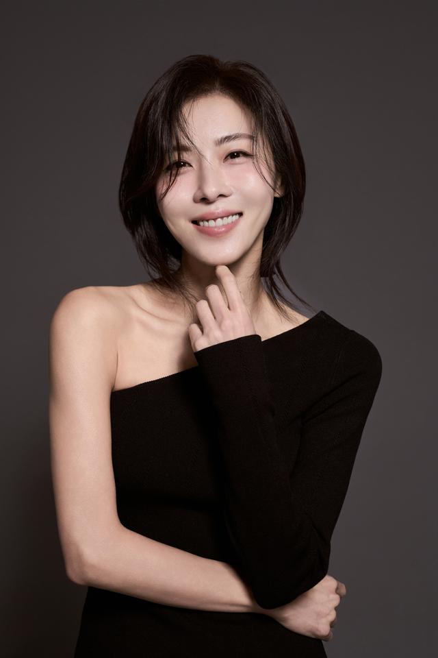 Mỹ nhân showbiz tự