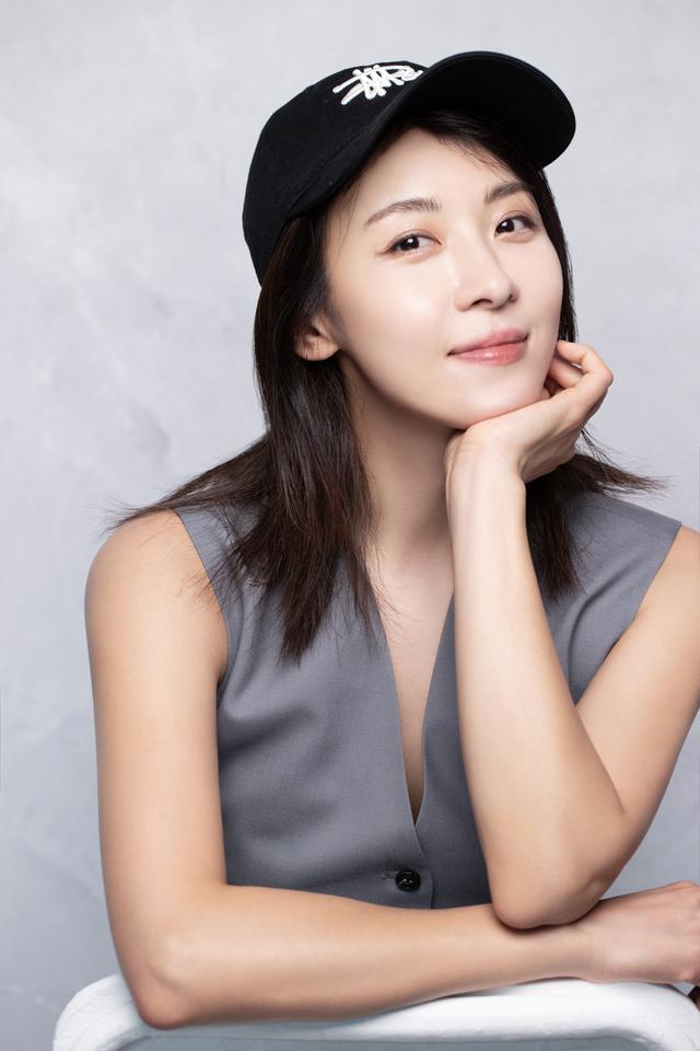 Mỹ nhân showbiz tự