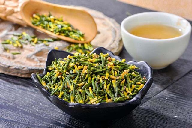 Đừng bỏ lỡ mùa hạt sen: