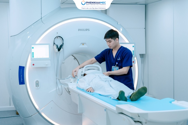 Chụp MRI mạch m&aacute;u n&atilde;o: Ph&aacute;t hiện sớm nguy cơ đột quỵ từ những tổn thương mạch m&aacute;u tiềm ẩn - Ảnh 2.