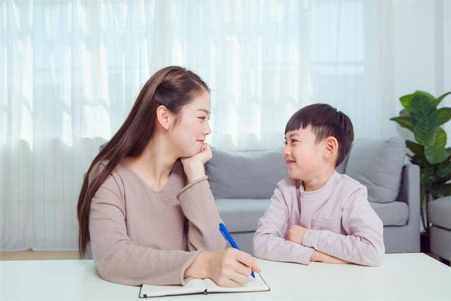 Bé trai quấn mẹ có thực sự lớn lên thành “mama boy”? - Ảnh 2.