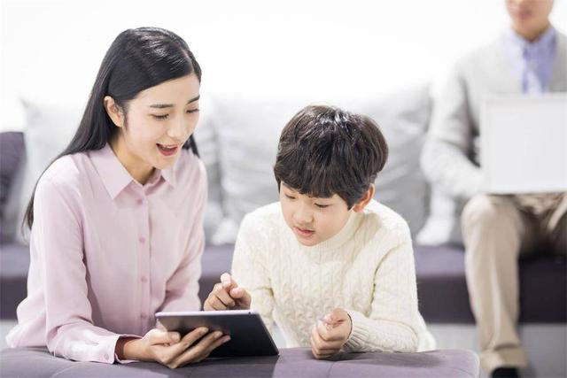 Bé trai quấn mẹ có thực sự lớn lên thành “mama boy”? - Ảnh 3.