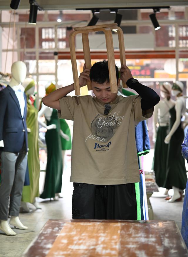 Tập 3 Bố ơi mùa 6: Lê Dương Bảo Lâm đòi “phúc khảo” vì thua 0,25 điểm; Thành Trung và HuyR kể tuổi thơ Trung thu đối lập - Ảnh 9.