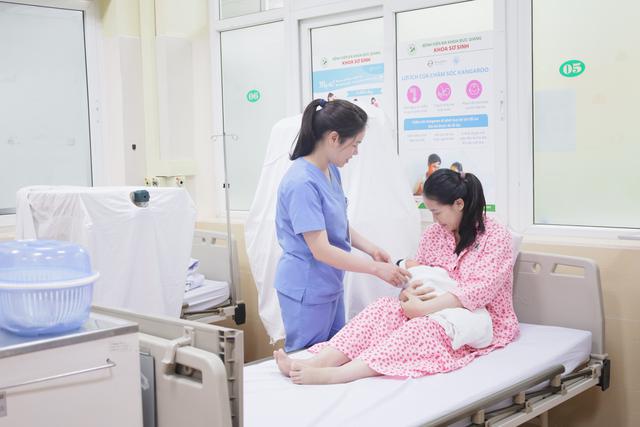 Sữa mẹ sau 6 th&aacute;ng c&oacute; hết chất kh&ocirc;ng? Trước khi tranh luận với &ocirc;ng b&agrave;, mẹ cần hiểu r&otilde; 3 điều - Ảnh 5.