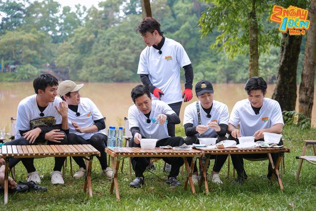 NÓNG: Trường Giang xin rút,i