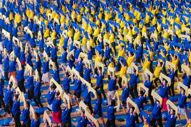 Yoga bầu đúng cách: Đừng biến thai kỳ thành cuộc đua chinh phục tư thế - Ảnh 3.