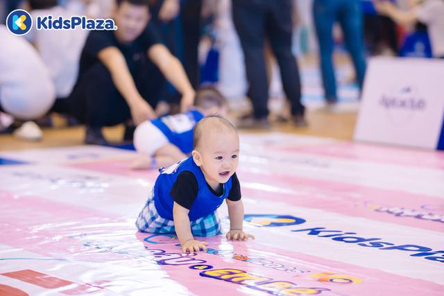 Cẩm nang vận động sớm cho trẻ: Cha mẹ nên bắt đầu thế nào trong những năm đầu đời? - Ảnh 2.