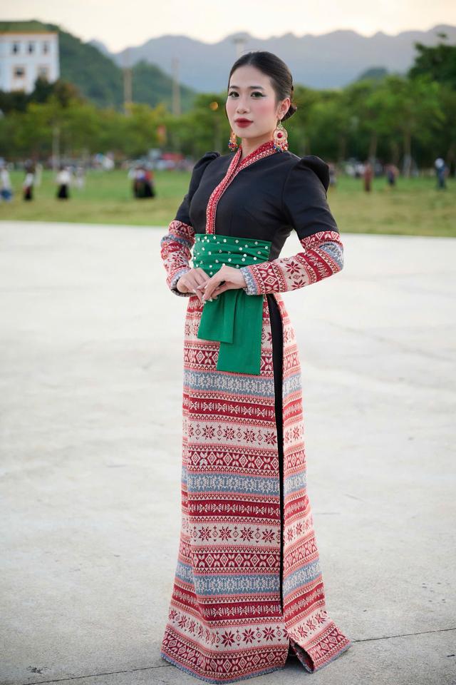 Người đẹp truyền thông Hà Phương và hành trình - Ảnh 2.
