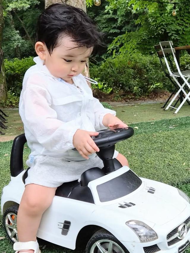 Nhìn một đứa trẻ lên 3, cha mẹ có thể nhận ra điều gì? - Ảnh 2.