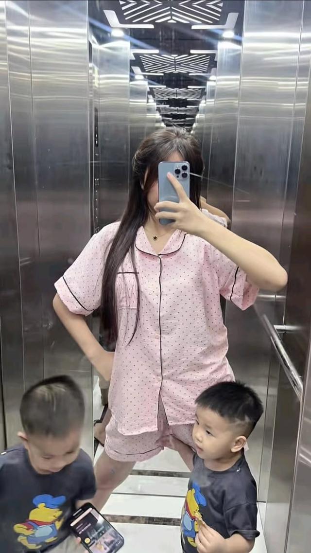 Nhà 2 con có nhất thiết phải “chia đều yêu thương”? Câu trả lời của tôi là: Không cần, cũng không nên! - Ảnh 1.