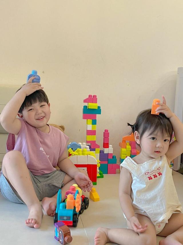 Cha mẹ càng lo lắng càng dễ nổi nóng: Làm sao để nuôi con nhẹ nhàng nhưng vẫn có nguyên tắc? - Ảnh 2.