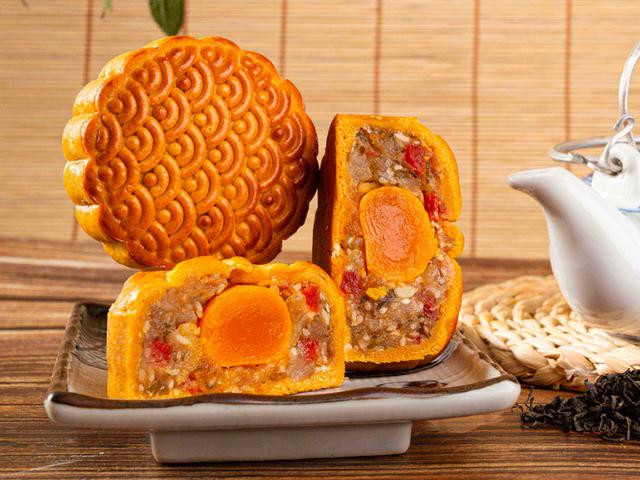 Bánh trung thu nhiều dầu, nhiều đường: Mẹ bầu có ăn được không? - Ảnh 3.