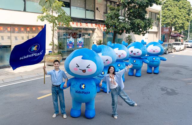 Mascot Festival Mẹ bầu và Em bé 2026 xuống phố: Kibu khuấy động không khí trước thềm ngày hội được các mẹ Hà Nội mong chờ nhất lúc này - Ảnh 5.