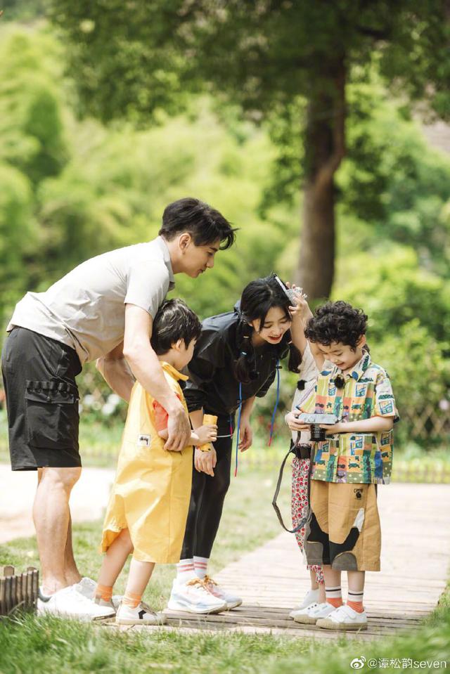 Sự an tâm của đưa trẻ trong gia đình mình bắt đầu từ câu: “Không sao, cả nhà cùng giải quyết” - Ảnh 2.