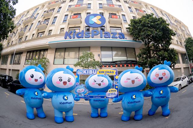 Mascot Festival Mẹ bầu và Em bé 2026 xuống phố: Kibu khuấy động không khí trước thềm ngày hội được các mẹ Hà Nội mong chờ nhất lúc này - Ảnh 1.