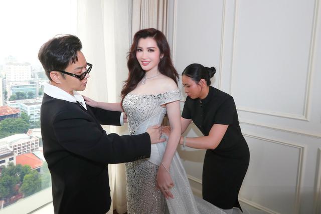 Akira Phan đưa lời tỏ tình lên khăn voan cô dâu - Ảnh 3.