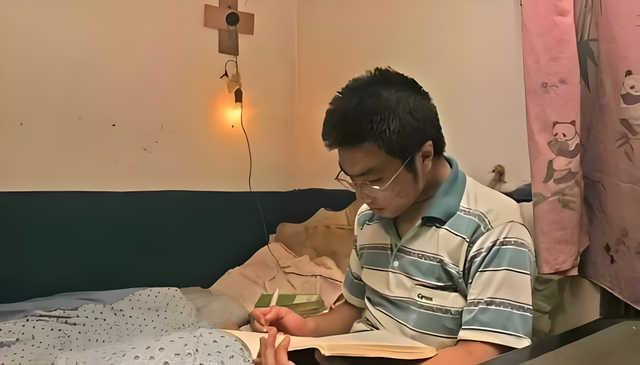 - Ảnh 3. - Ảnh 3.