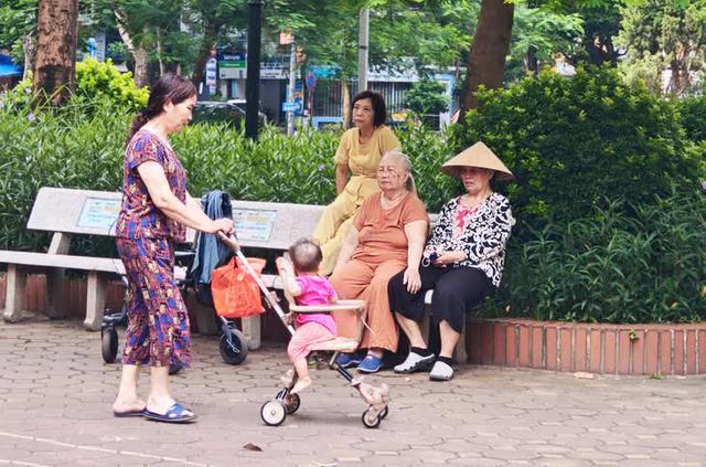 Ông bà chăm cháu hãy nhớ nguyên tắc 