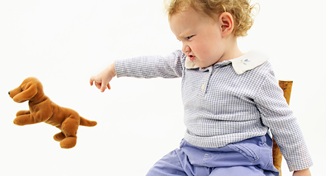 Bé nhà bạn có phải 1 đứa trẻ “chạm nhẹ là bùng nổ”? - Ảnh 1.