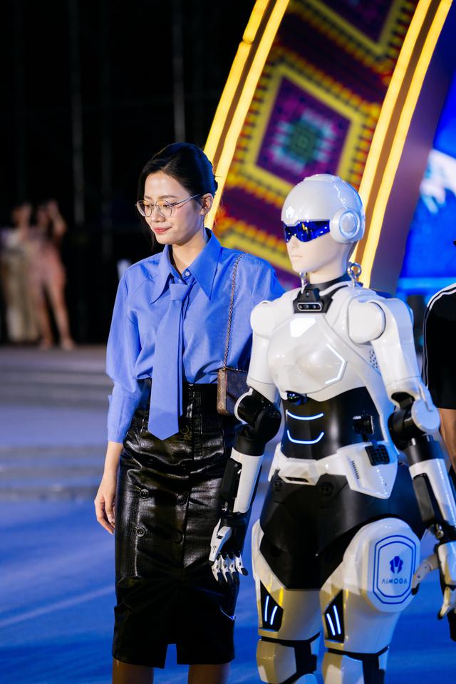 Robot sẽ đồng diễn cùng dàn thí sinh trong đêm chung kết Miss Galaxy Vietnam 2026 - Ảnh 2.