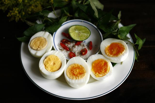Top 5 thực phẩm hỗ trợ giảm c&acirc;n: Trứng chỉ đứng thứ 2, m&oacute;n số 1 nhiều người lại chẳng muốn ăn - Ảnh 3.