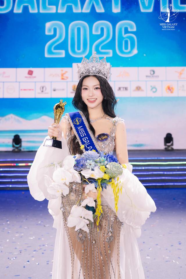 Lộ diện Tân hoa hậu Miss Galaxy Vietnam 2026 - Ảnh 2.