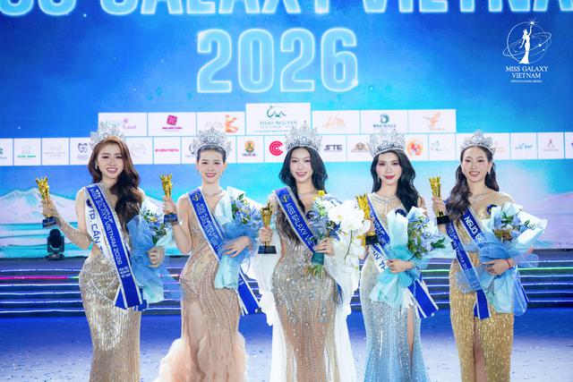 Lộ diện Tân hoa hậu Miss Galaxy Vietnam 2026 - Ảnh 7. Lộ diện Tân hoa hậu Miss Galaxy Vietnam 2026 - Ảnh 7.