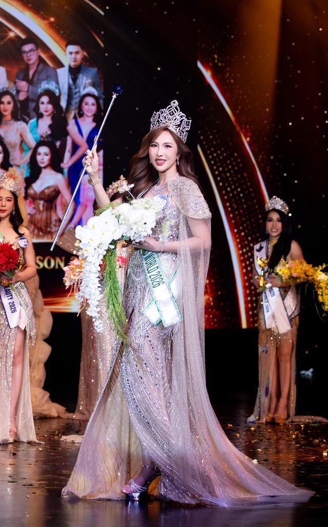 Tiffany Trúc Châu đăng quang Miss Universe Business World 2026 - Ảnh 1.