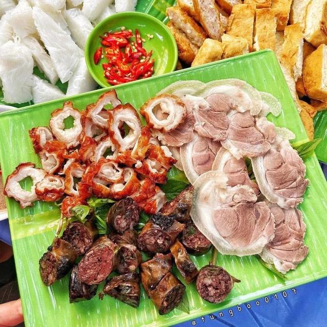Khách Trung Quốc đi Hà Nội 24 giờ, ăn 5 món rồi phải thốt lên: Có món ban đầu hơi “ngại” nhưng càng ăn càng cuốn - Ảnh 3. Khách Trung Quốc đi Hà Nội 24 giờ, ăn 5 món rồi phải thốt lên: Có món ban đầu hơi “ngại” nhưng càng ăn càng cuốn - Ảnh 3.