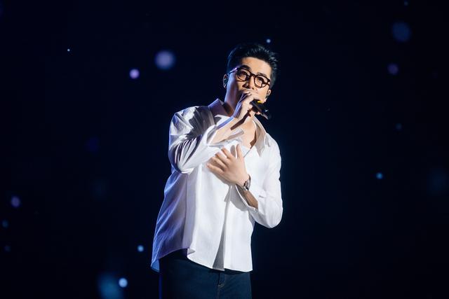 Hậu trường Xoay Tr&ograve;n concert Day 3 của Ho&agrave;ng Dũng: Hơn 11 . 000 Kh&aacute;n giả v&agrave; những cảm x&uacute;c Đặc biệt - Ảnh 9.