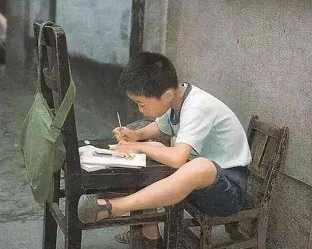 Nhìn lại tuổi thơ của thế hệ 8x, 9x mới hiểu vì sao trẻ em ngày nay dễ gặp vấn đề tâm lý - Ảnh 2.