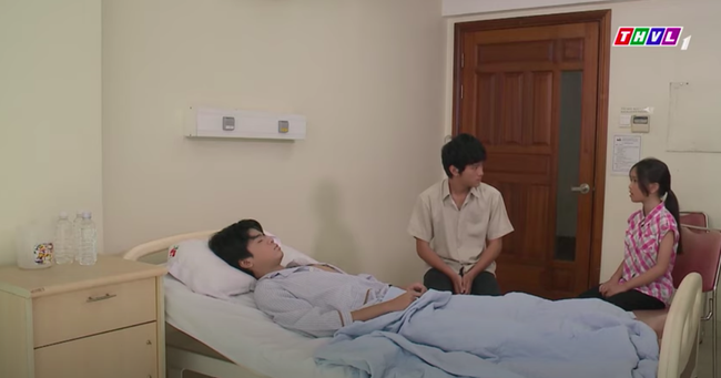 Vua bánh mì: Tài (Quốc Thái) truy sát con trai Dung (Nhật Kim Anh), cậu bé hết bị đánh lại trốn chạy giữa đêm - Ảnh 6. Vua bánh mì: Tài (Quốc Thái) truy sát con trai Dung (Nhật Kim Anh), cậu bé hết bị đánh lại trốn chạy giữa đêm Vua bánh mì: Tài (Quốc Thái) truy sát con trai Dung (Nhật Kim Anh), cậu bé hết bị đánh lại trốn chạy giữa đêm - Ảnh 6. Vua bánh mì: Tài (Quốc Thái) truy sát con trai Dung (Nhật Kim Anh), cậu bé hết bị đánh lại trốn chạy giữa đêm