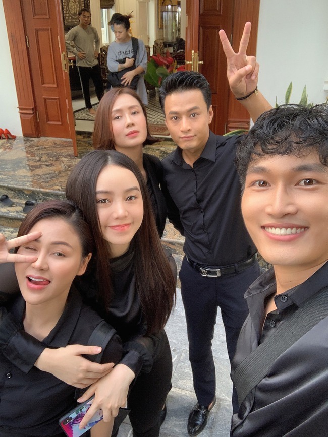 Sau "Đừng bắt em phải quên", Quỳnh Kool hé lộ tạo hình đóng phim cùng Hồng Đăng - Hồng Diễm khiến dân mạng ngã ngửa - Ảnh 4.