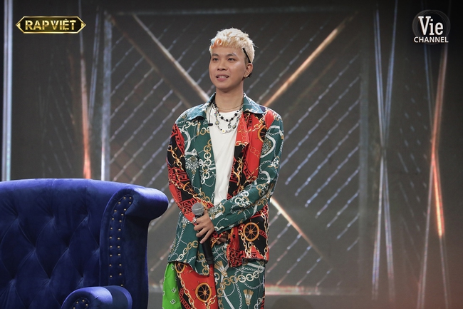Rap Việt: Tez so kè với G.Ducky, còn được Wowy hứa hẹn "chống lưng", thế trận ngày càng gay cấn - Ảnh 7. Rap Việt: Tez so kè với G.Ducky, còn được Wowy hứa hẹn “chống lưng”, thế trận ngày càng gay cấn Rap Việt: Tez so kè với G.Ducky, còn được Wowy hứa hẹn "chống lưng", thế trận ngày càng gay cấn - Ảnh 7. Rap Việt: Tez so kè với G.Ducky, còn được Wowy hứa hẹn “chống lưng”, thế trận ngày càng gay cấn