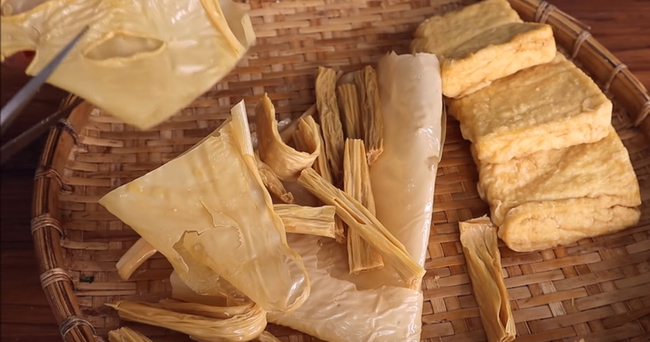 Mai là ngày mùng 1 của tháng mới và đây là cách thao tác món phở chay giúp chị em có bữa sáng thanh tịnh mà vẫn ngon nức nở - Ảnh 5.