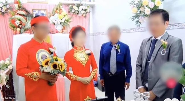 Siêu giàu 1 tỷ 800 triệu đặt cọc tiền mặt của chú rể miền Tây, nhà gái cũng Siêu giàu 1 tỷ 800 triệu đặt cọc tiền mặt của chú rể miền Tây, nhà gái cũng