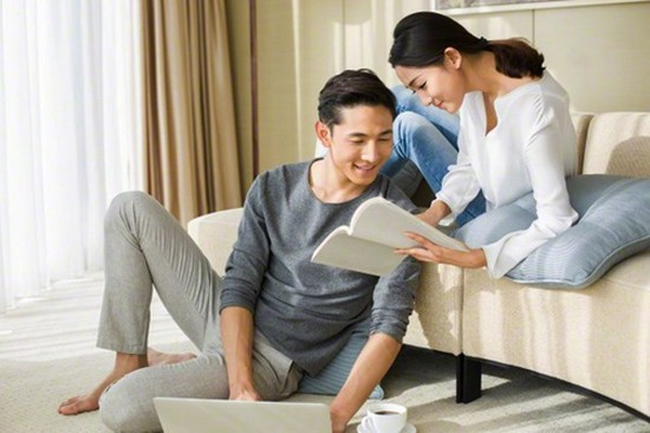 Chồng say xỉn về nhà, không đeo nhẫn cưới, người vợ phát hiện ngay ra vấn đề, nói Chồng say xỉn về nhà, không đeo nhẫn cưới, người vợ phát hiện ngay ra vấn đề, nói