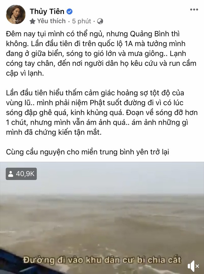 Đằng sau hình ảnh lăn xả giữa biển nước đi cứu trợ của Thủy Tiên: Hoảng sợ tột độ, ám ảnh những gì tận mắt chứng kiến - Ảnh 3.