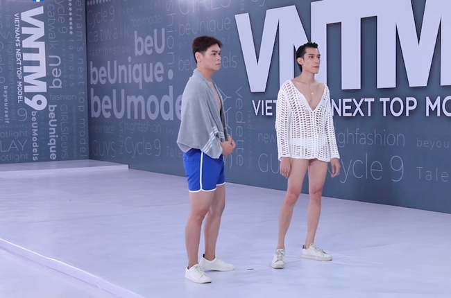 Vietnam's Next Top Model: Bị chê diện mốt &quot;không nội y&quot;, nam thí sinh &quot;tức mình&quot; xé luôn áo để dằn mặt Võ Hoàng Yến - Ảnh 2.