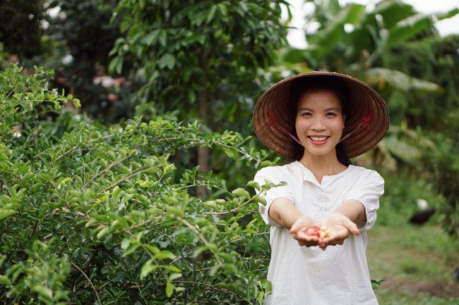 Nhiều tháng sau lùm xùm &quot;đạo nhái&quot; Lý Tử Thất, chủ kênh Bếp trên đỉnh đồi lần đầu lên tiếng, tiết lộ khoản lợi nhuận đặc biệt nhận được khi bị tấn công dồn dập nhất - Ảnh 4.