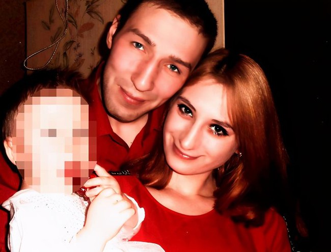 Hai vợ chồng người Nga tử vong sau khi ăn kim chi tự làm, ba ngày sau con gái 5 tuổi trả lời điện thoại: Cả mặt bố đều chuyển sang màu đen - Ảnh 2.