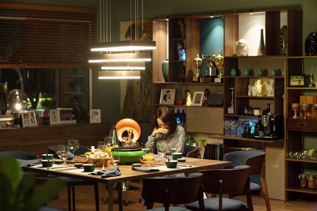 "Tiệc Trăng Máu" của Thu Trang - Thái Hòa - Kaity đạt doanh thu 45 tỷ trong 6 ngày - Ảnh 4. "Tiệc Trăng Máu" của Thu Trang - Thái Hòa - Kaity đạt doanh thu 45 tỷ trong 6 ngày - Ảnh 4.