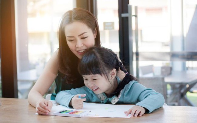 Con cứ ngủ được 1 giờ là hoảng loạn, run tay chân, mở mắt nhưng hỏi không trả lời, mẹ tìm hiểu thì phát hiện nguyên nhân xuất phát từ hành động này của mình - Ảnh 4. Con cứ ngủ được 1 giờ là hoảng loạn, run tay chân, mở mắt nhưng hỏi không trả lời, mẹ tìm hiểu thì phát hiện nguyên nhân xuất phát từ hành động này của mình - Ảnh 4.
