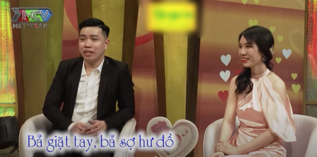 "Vợ chồng son": Ở biệt thự và là tiểu thư độc nhất của dòng họ, cô gái bị thầy giáo xông vào đòi nói lời yêu - Ảnh 6. "Vợ chồng son": Ở biệt thự và là tiểu thư độc nhất của dòng họ, cô gái bị thầy giáo xông vào đòi nói lời yêu - Ảnh 6.